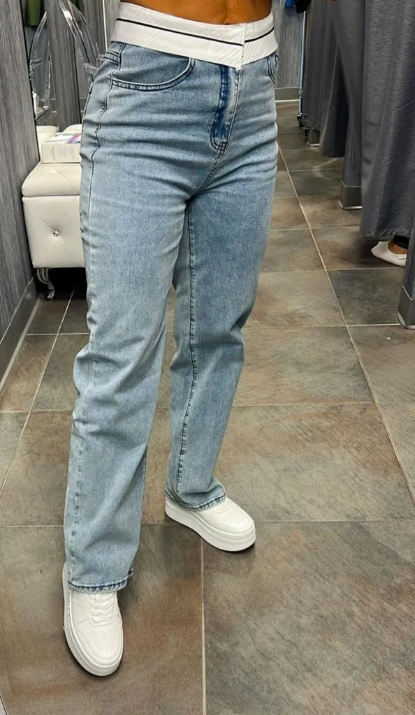 0012 Folded waistband stretch denim jeans