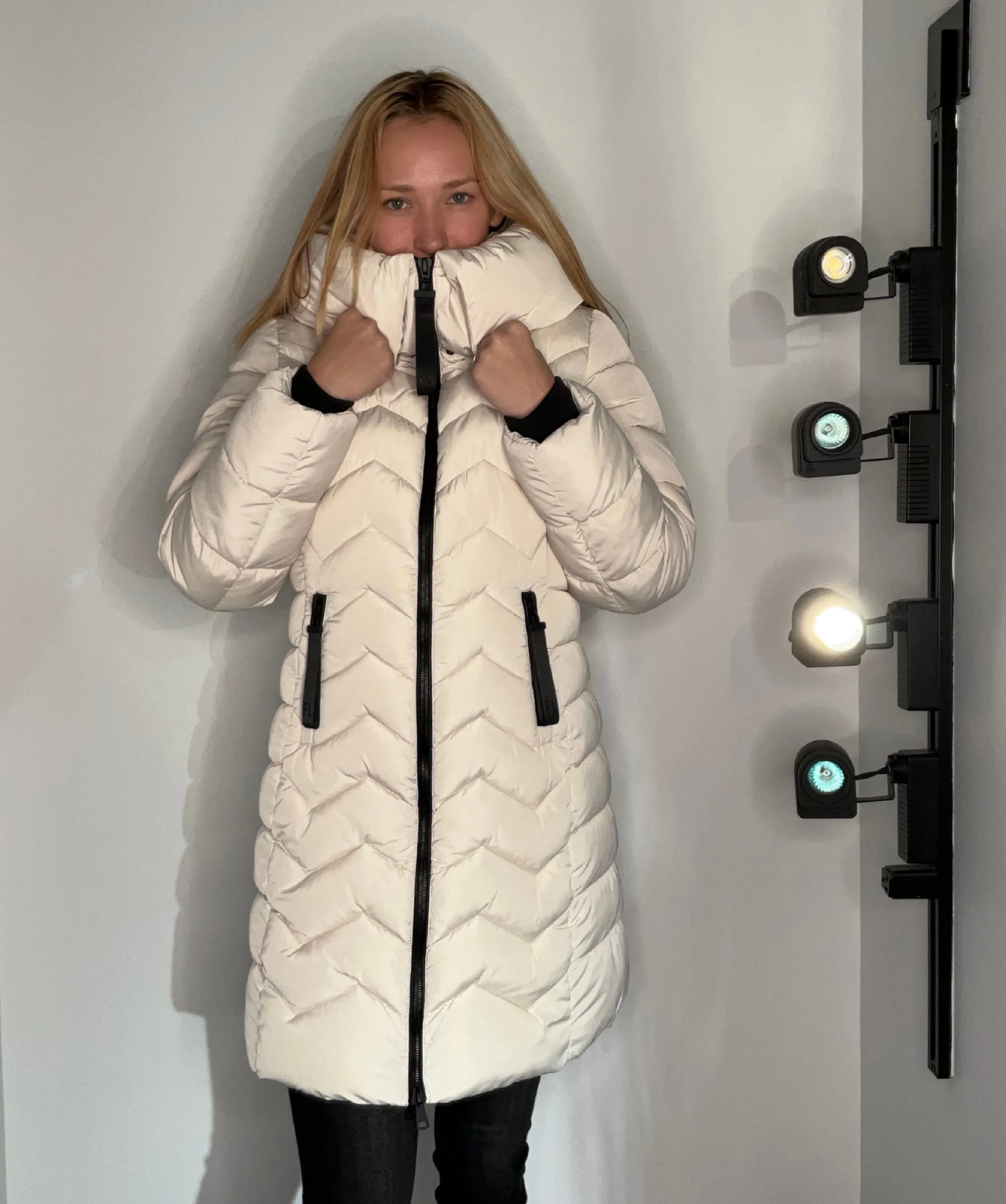 CREAM LONG THICK QUILTED PUFFER COAT